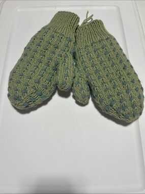 Green Knit Cable Mittens - Women